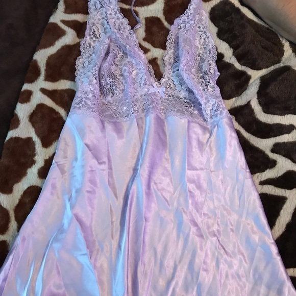 Gorgeous Lilac Silk and Lace Chemise - Picture 2 of 5